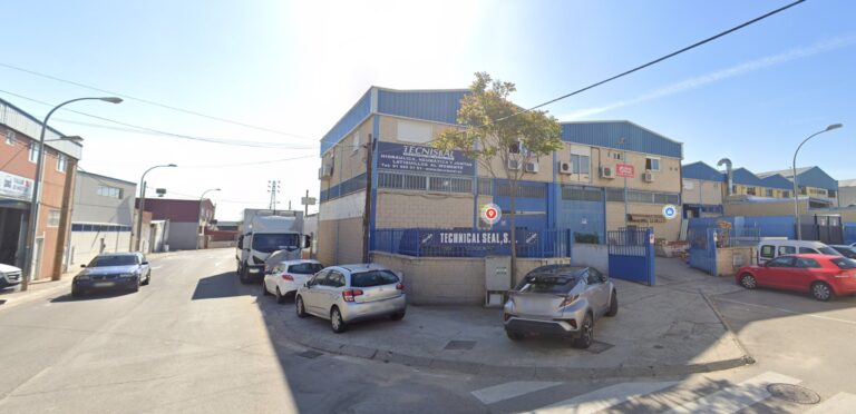 fachada tecniseal 2 768x372