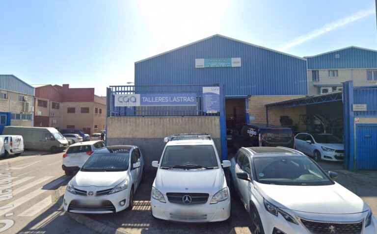 fachada talleres lastras 768x477